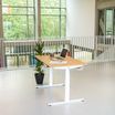 Bureau électrique UGO - L140x80cm - pieds blancs - plateau imitation chêne Stone