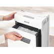 4002432127160-Leitz IQ Protect 8X - destructeur de documents coupe croisée microparticules -8  feuille-P_405117160_14-9