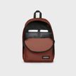 5400806075410-EASTPAK Out Of Office - Sac à dos kontrast bizar brown avec compartiment pour ordinateur -P_405155257_1-0