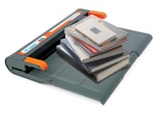 Servicio de forrado de libros con máquina colibrí