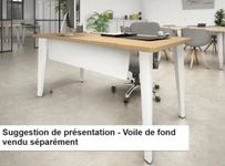 Bureau EVIDENCE - 140 cm - Pieds blancs - Plateau imitation chêne clair