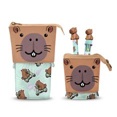 Oh My Pop Capybara-Estuche Portatodo Cute + 2 Bolígrafos de Gel Borrables, Multicolor