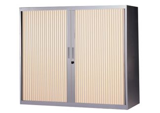 Armoire basse à rideaux - L120  x H105 x P43 cm - 2 tablettes - corps silver / porte chêne clair