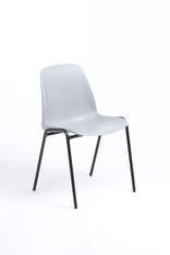 Chaise CHARLOTTE - pieds noirs sans accroche - coque M1 (non feu) - gris clair