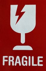 Logistipack - Rouleau de 500 Étiquettes Fragile - 8 x 12 cm