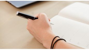 Comment bien tenir son stylo ?