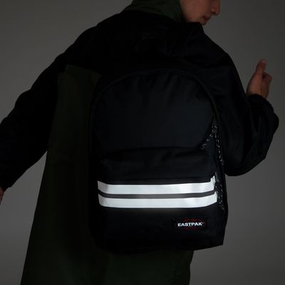 EASTPAK Out Of Office Sac a dos reflective black avec compartiment pour ordinateur portable Pas Cher Bureau Vallee