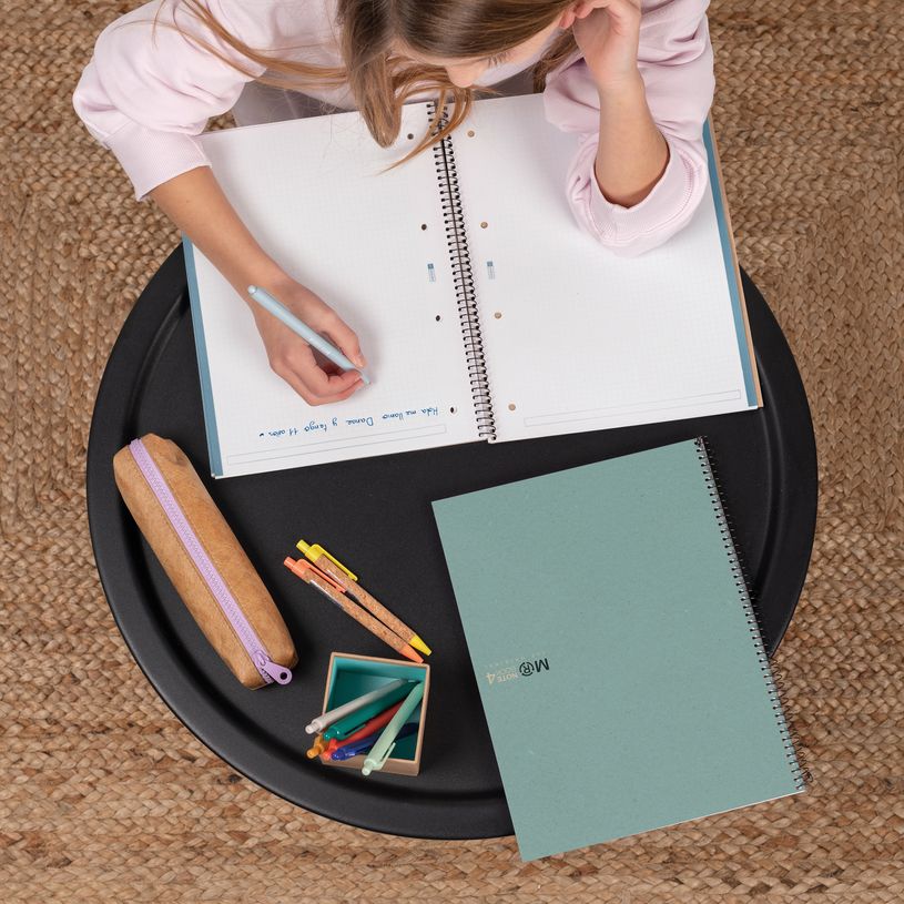 8422593060926-Notebook Eco Emotions, Carton recyclé, A4, quadrillage 5x5 mm, 80 feuilles de 1 couleur, Miquelrius, B--3