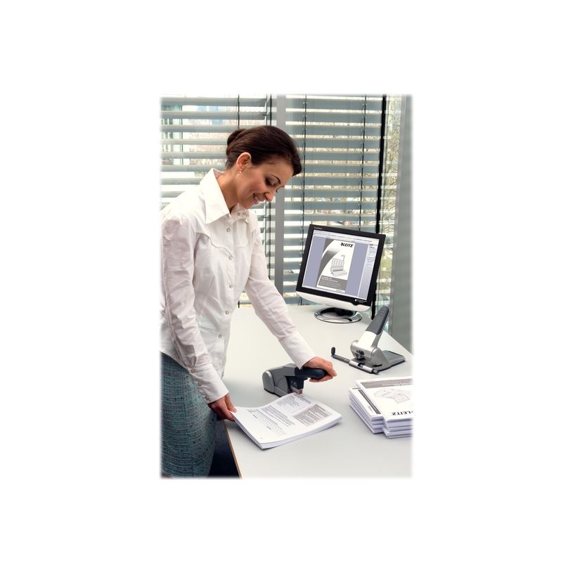 0403000424539-Leitz - Agrafeuse - 60 feuilles - argent - 25/10-P_300042453_5-4