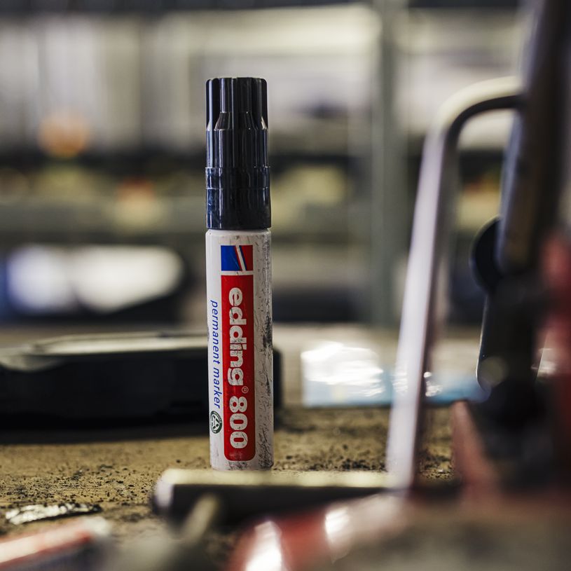 4004764060412-Edding - Blister de 1 Marqueur Permanent en Aluminium recyclé e-800XL Noir - Pointe Extra Large 4-12 m--1