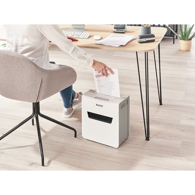 4002432127153-Leitz IQ Protect 6X - destructeur de documents coupe croisée - 6 feuilles - Corbeille 10-P_405110898_12-7