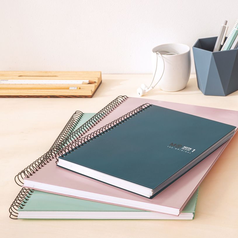 8422593465813-THE ORIGINAL NOTEBOOK,  couverture rigide, A4, quadrillage 5x5 mm, 80 feuilles de 1 couleur, Miquelrius--2