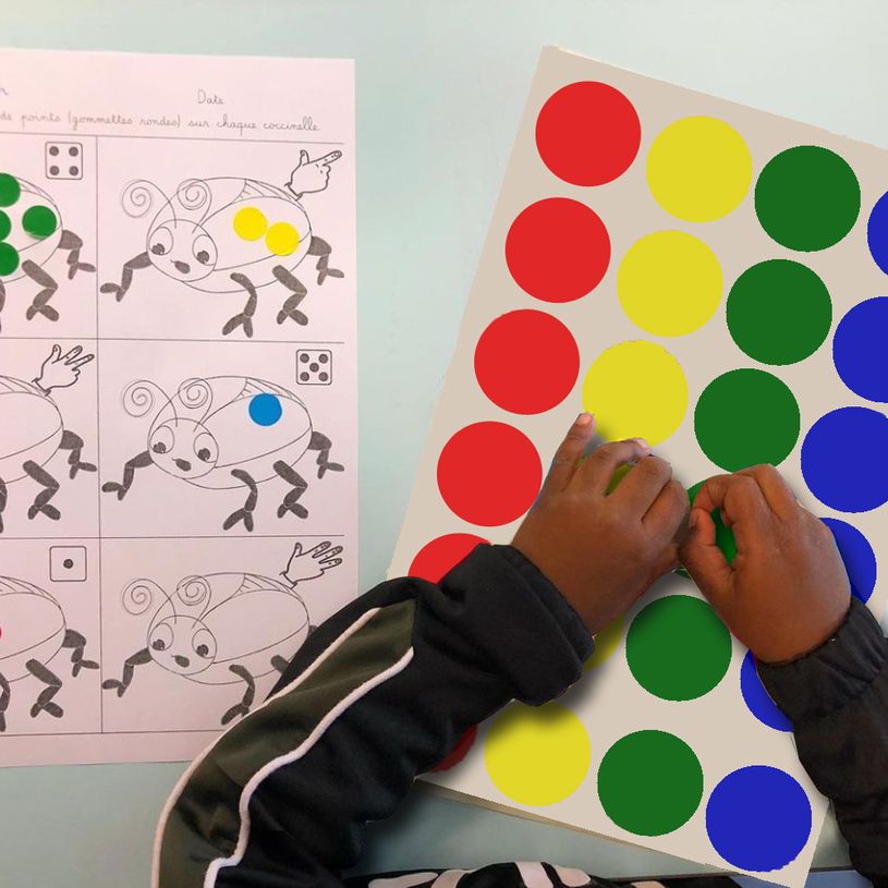 3134725022898-Cléopâtre - 72 gommettes géométriques - 4 cm - 4 couleurs - repositionnables-P_405113482_5-2