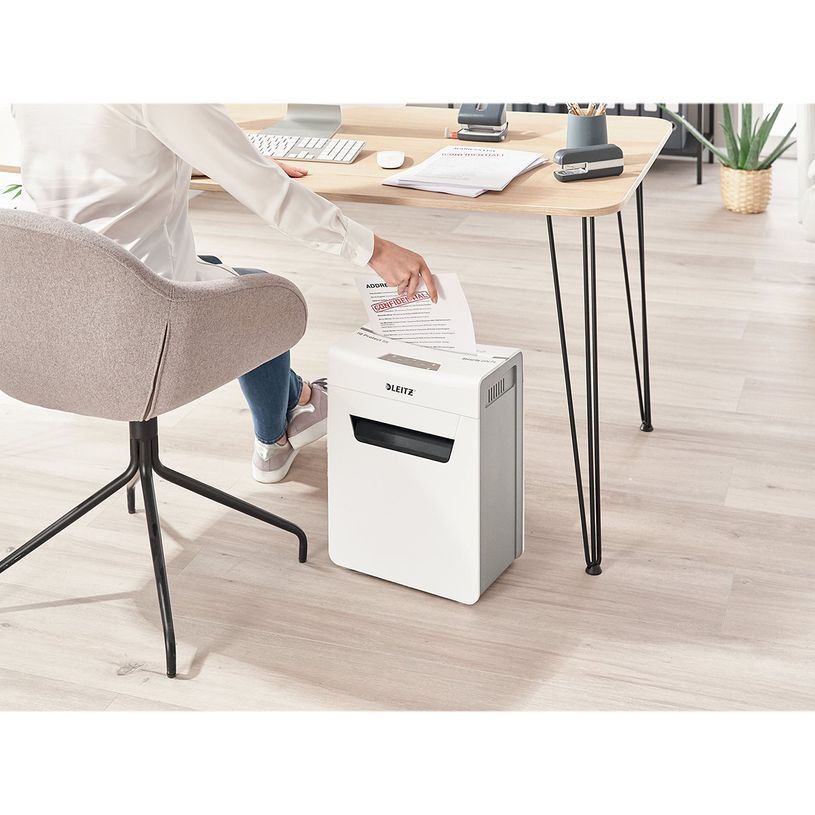4002432127160-Leitz IQ Protect 8X - destructeur de documents coupe croisée microparticules -8  feuille-P_405117160_12-7