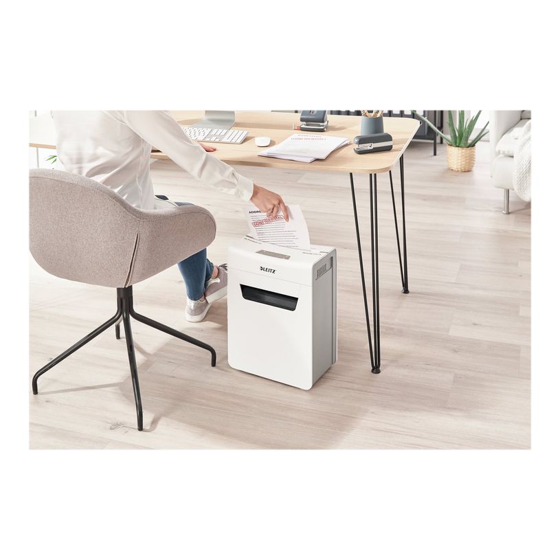 4002432127160-Leitz IQ Protect 8X - destructeur de documents coupe croisée microparticules -8  feuille-P_405117160_2-17