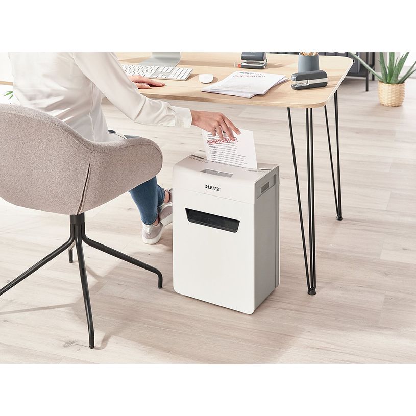 4002432127177-Leitz IQ Protect 10X - destructeur de documents coupe croisée - 10 feuilles - Corbeille -P_405117161_10-6