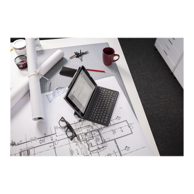 0840056136175-ZAGG Pro Keys - Porte folio avec clavier pour iPad (7e gen, 8e gen) - noir/gris-P_405140626_1-4