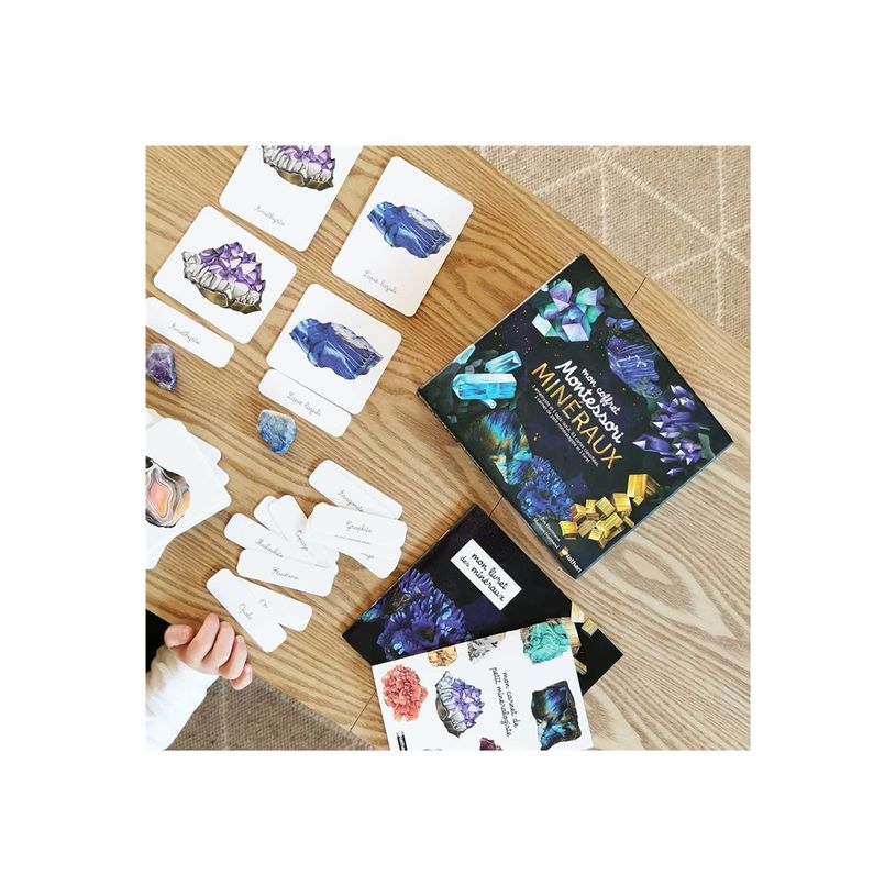 9782092789728-Mon coffret Montessori des minéraux-P_405143986_2-1