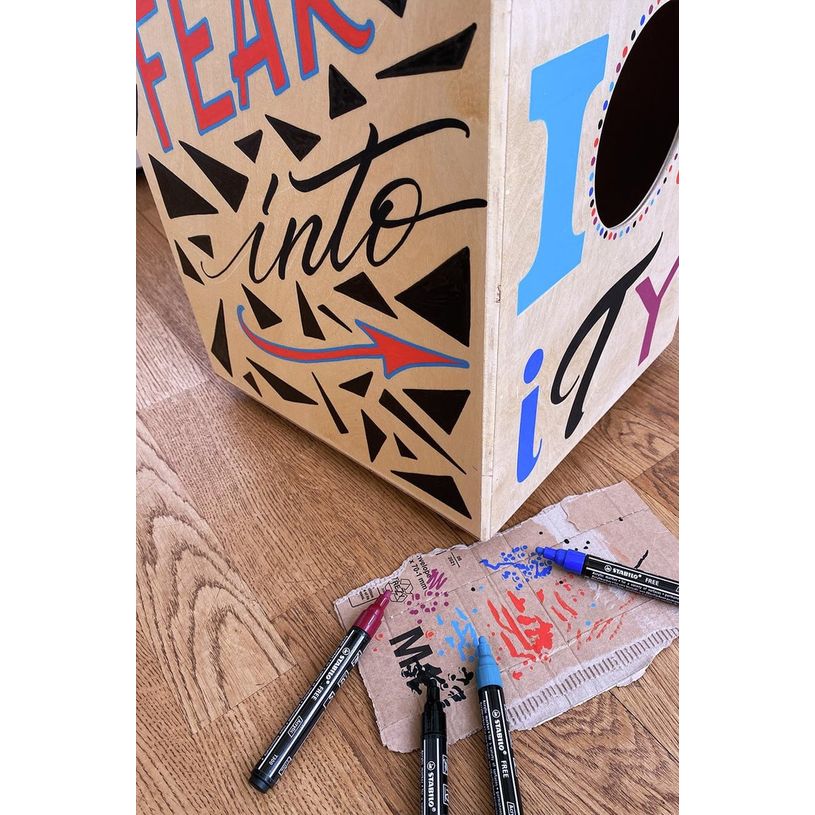 4006381576598-STABILO FREE Urban - Pack de 5 marqueurs acryliques - pointe moyenne - T300-P_405150729_2-1