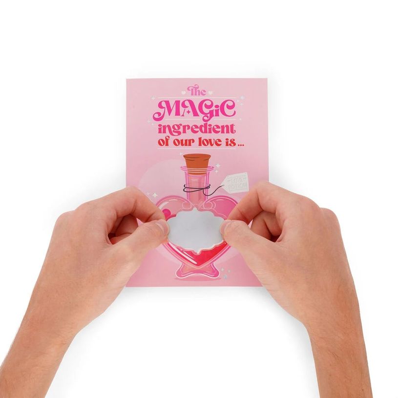8052694005030-Legami - Carte de voeux à gratter Love-P_405181096_3-2