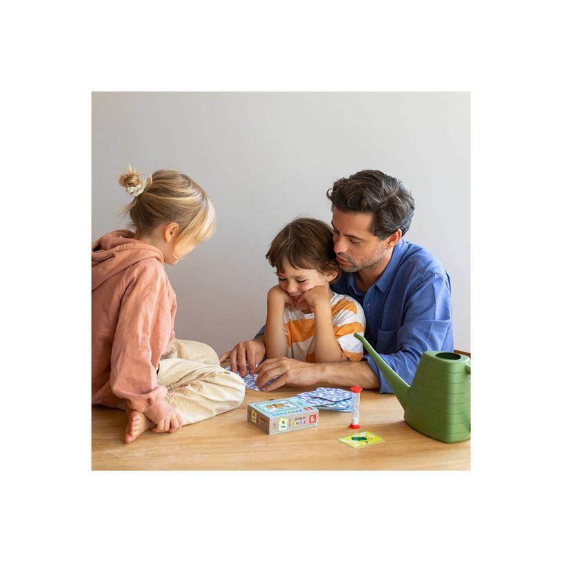 8410782197720-APLI kids - Display of 9 with 3 different games: Families, Who am I? and Find it first! - -P_405230064_4-3