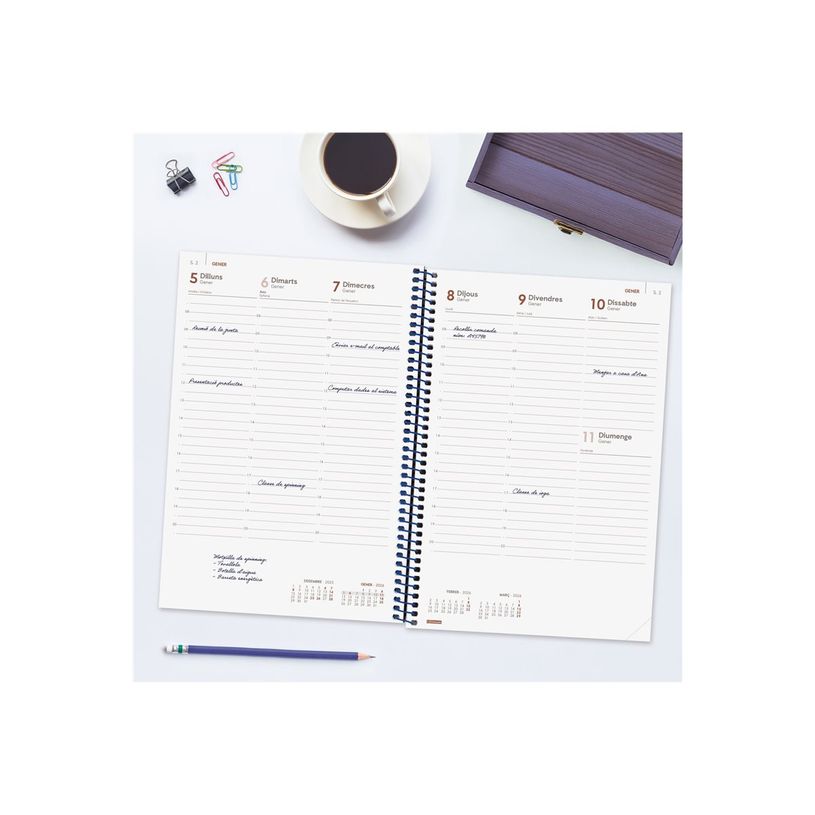 8422952409076-Agenda anual Basics Year E11 SVV 2026 Blau - Català-P_405258792_4-1