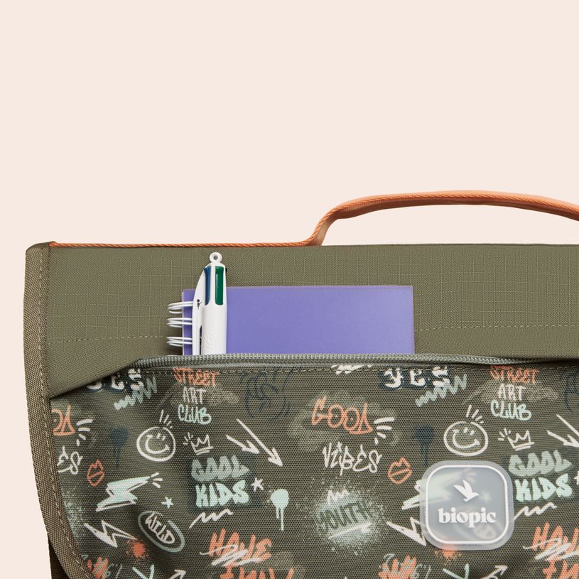 3701749500918-Cartable à roulettes scolaire Léo - 38 cm - 2 compratiments - graffiti - Biopic--5