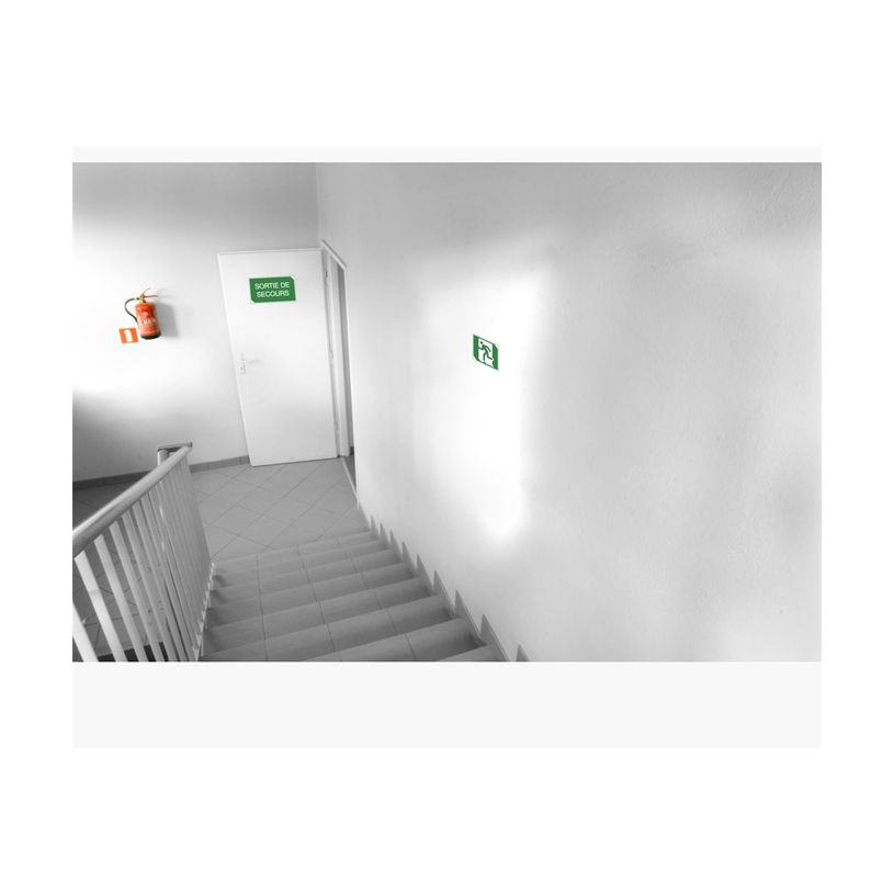 3130630670025-Exacompta - Pictogramme - évacuation (flèche gauche) - 200 x 200 mm - vert-P_672300_3-3