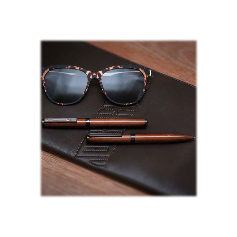 3219912530148-Daniel Hechter Easton - Roller marron - senteurs boisées-P_79408544_1-2