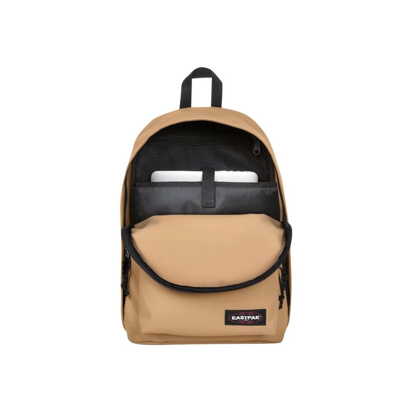 2012349441121-EASTPAK Out Of Office - Sac à dos beige avec compartiment pour ordinateur portable-P_79437124_4-3