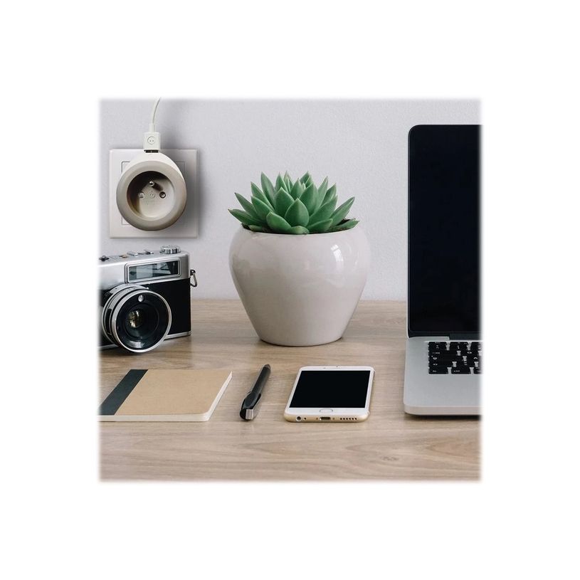 3760110686552-Watt&Co BEWATT - chargeur secteur pour smartphone - 1 USB + prise de courant - gris-P_79440276_5-3